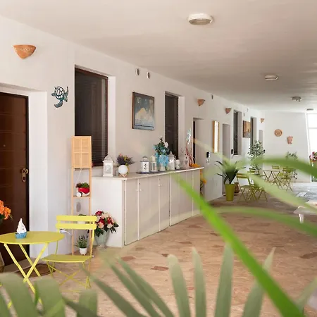 Tenuta Barone 3* 加利波利